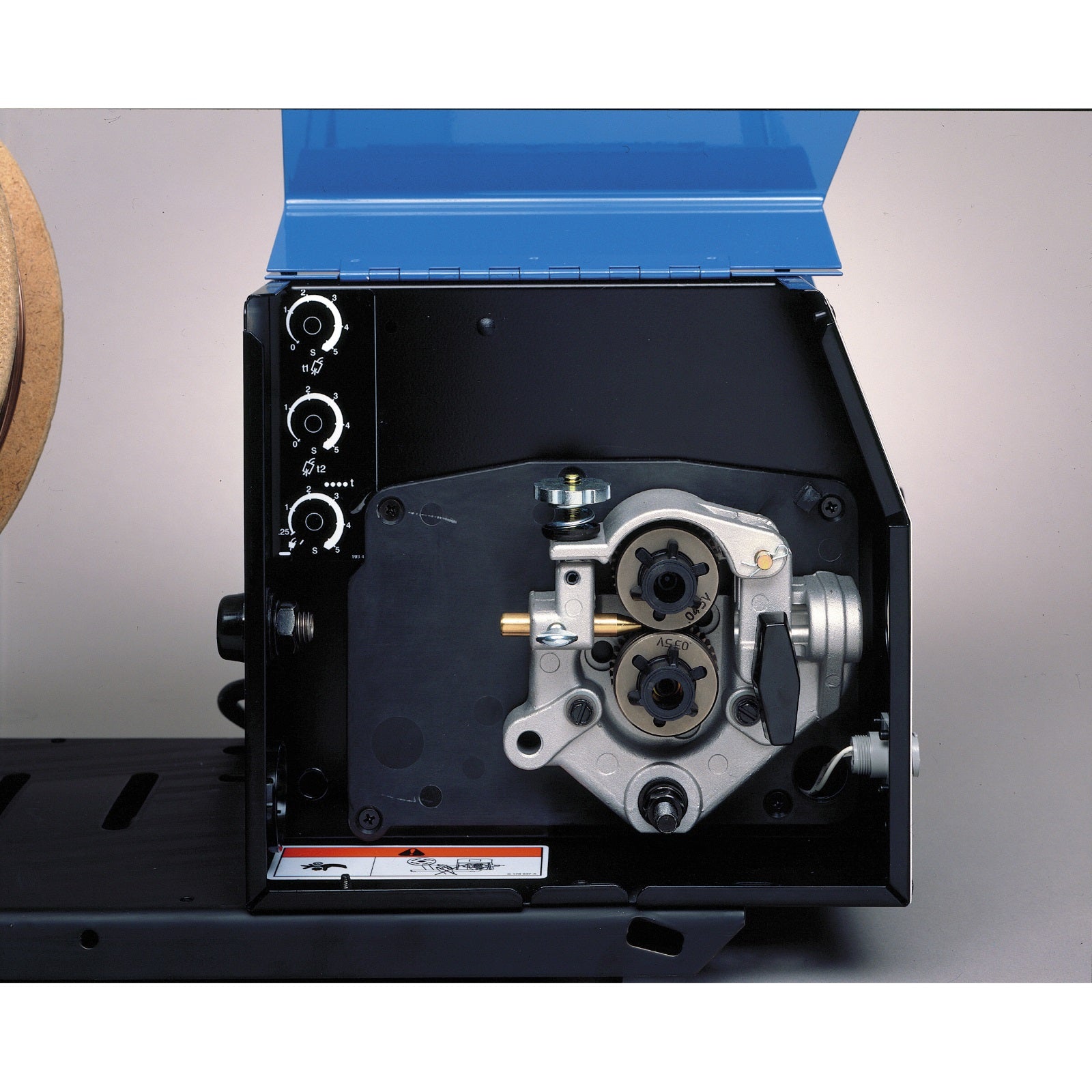 Miller 22A Wire Feeder with Digital Display and Voltage Control (951192)