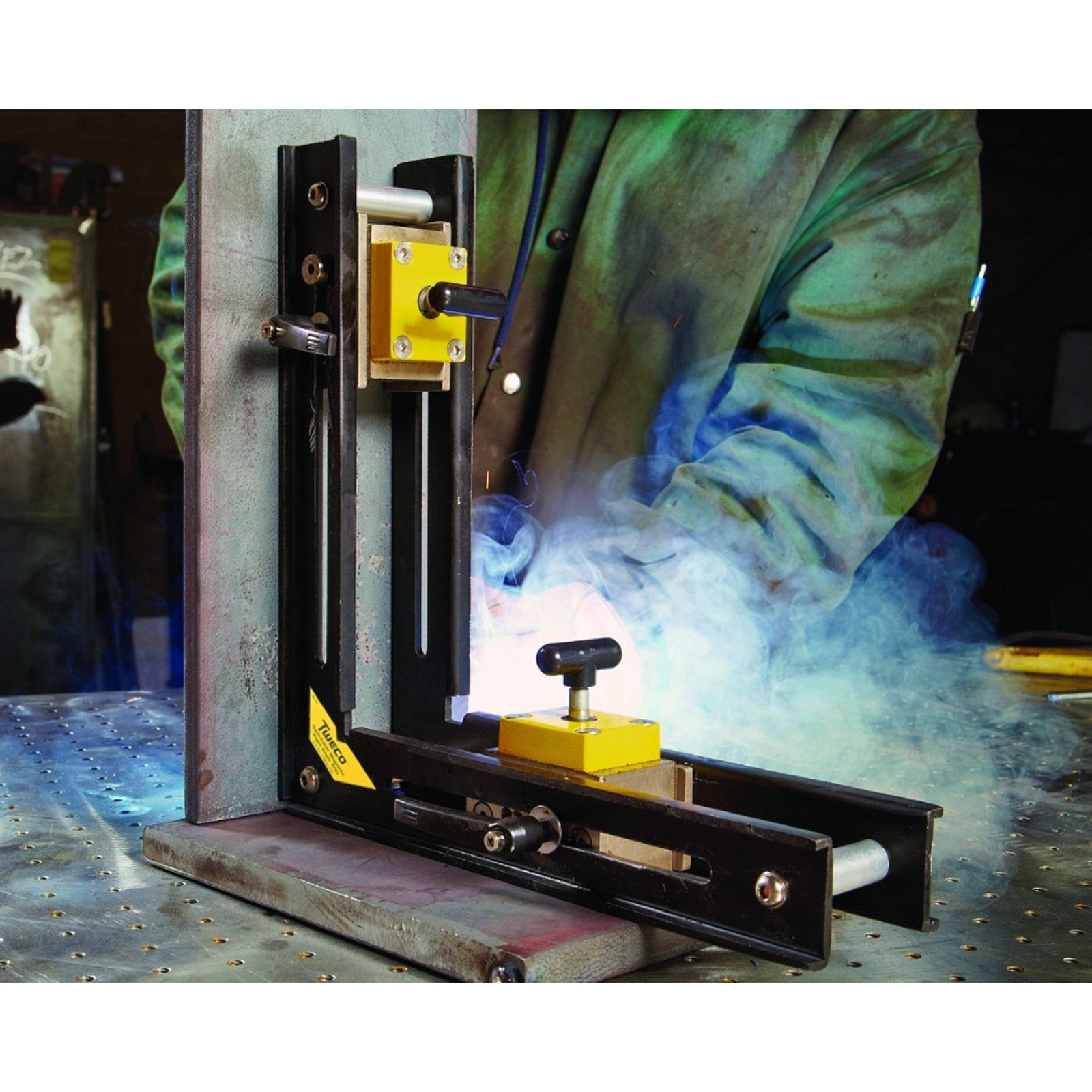 Tweco 400lb SMRA400 Magnetic Right-Angle Clamp (9255-1067)